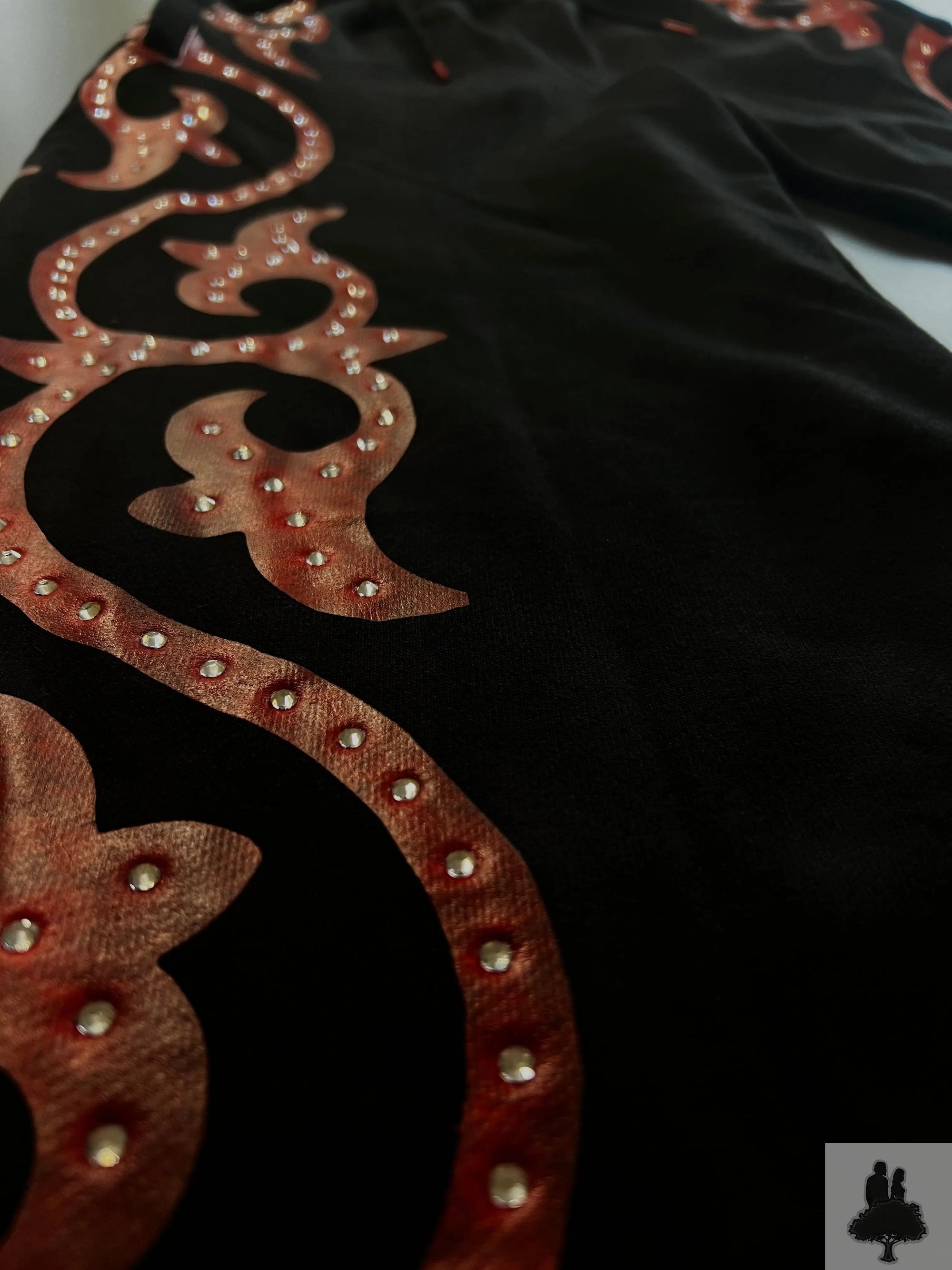 Scarlet Noise Sweats Echoes of Eden