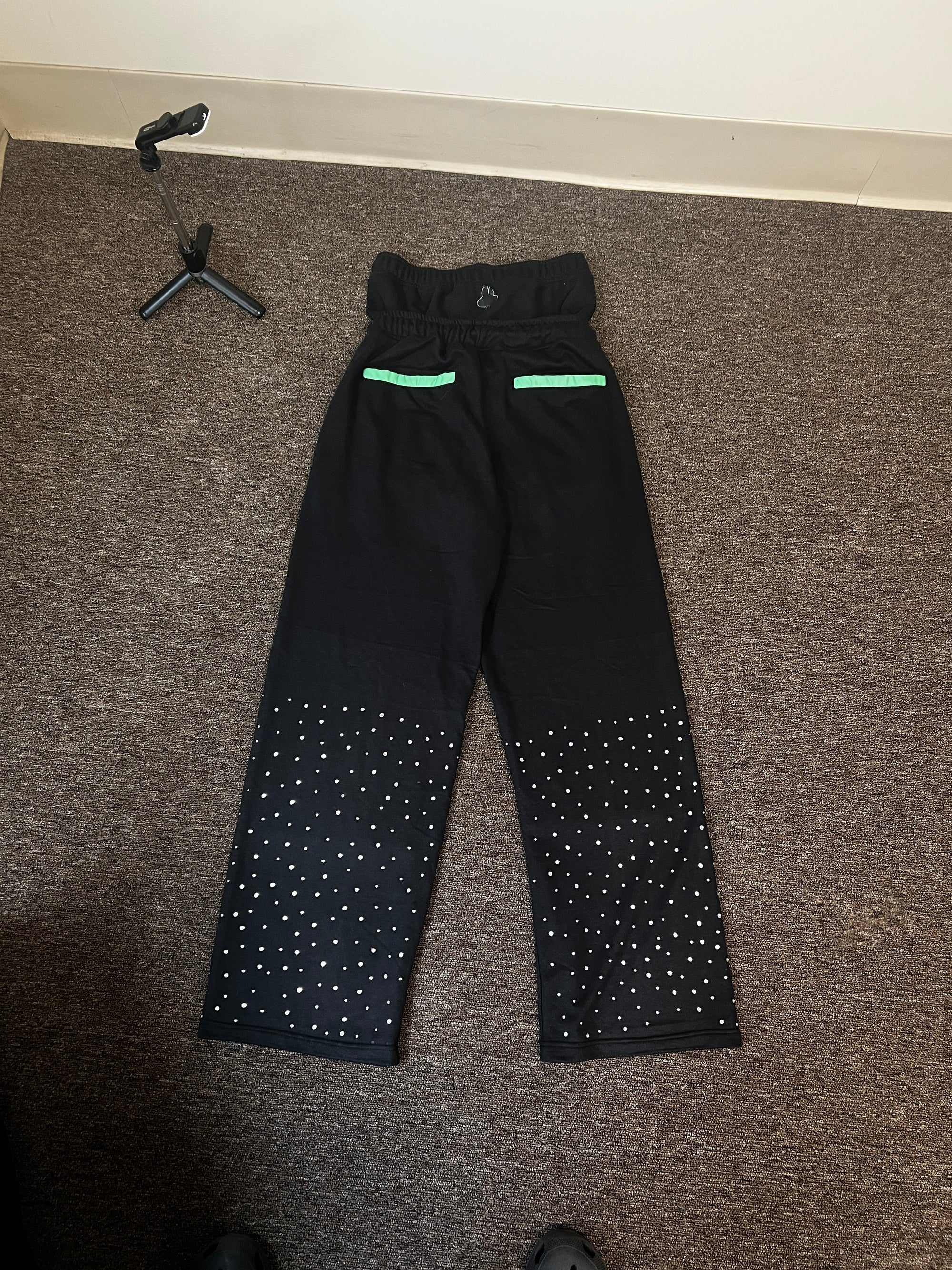 Emerald Static Sweats Echoes of Eden